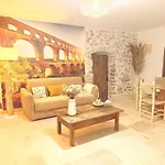 Feriehus Mas Shantala 5 Chambres, Jacuzzi 12-14 Personnes *
